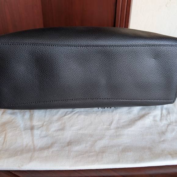 Coach Chelsea X Champlain Tattoo Tote and Keychain - Picture 5 of 13